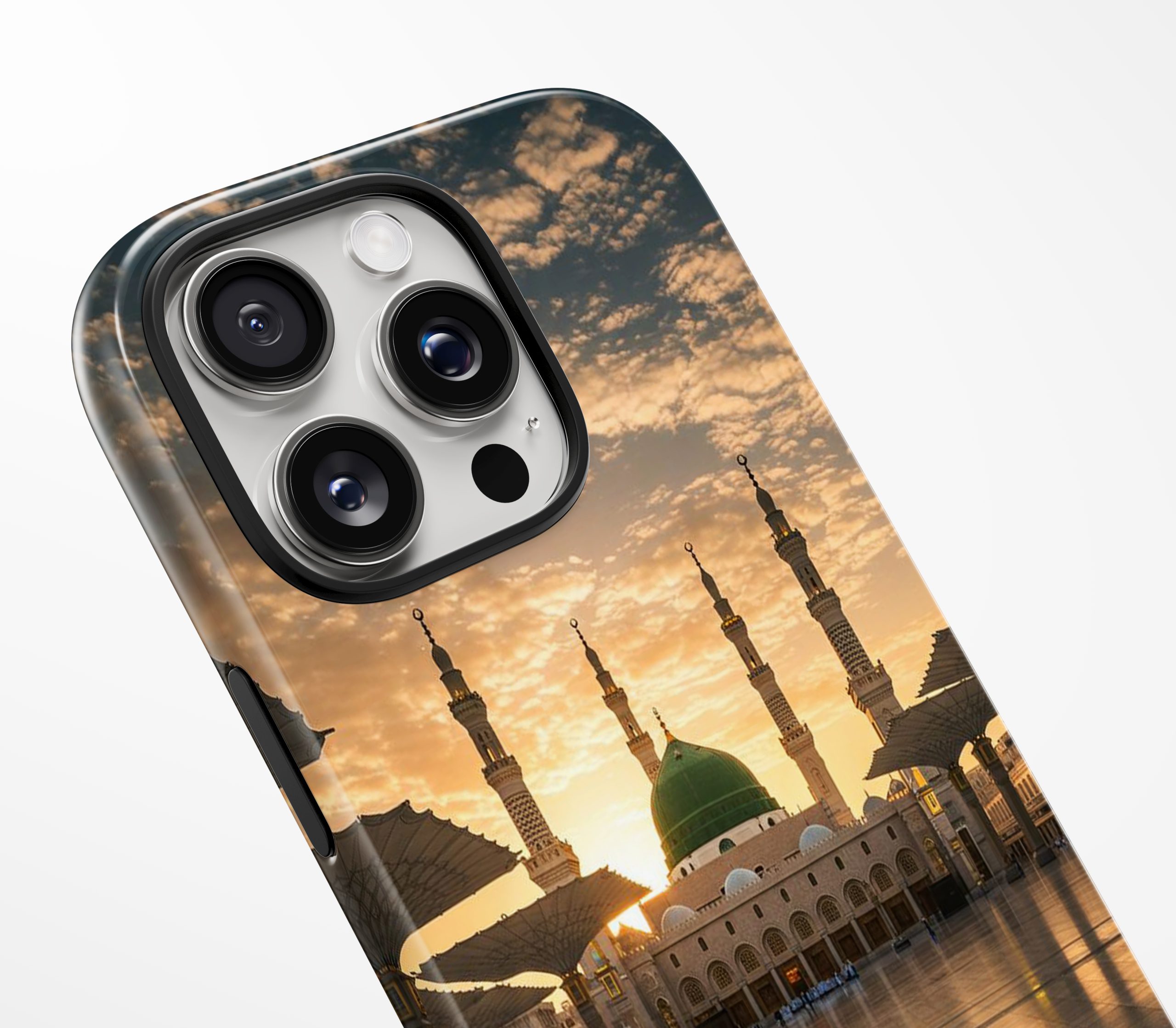 Medina Sunrise – Serene Masjid an-Nabawi Case - Image 3